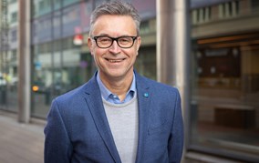Fiskeri- og sjømatminister Odd Emil Ingebrigtsen besøker NCE Blue Legasea