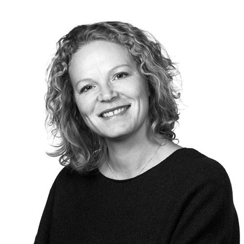 Elise S. Løvlund.jpg Elise S. Løvlund.jpg